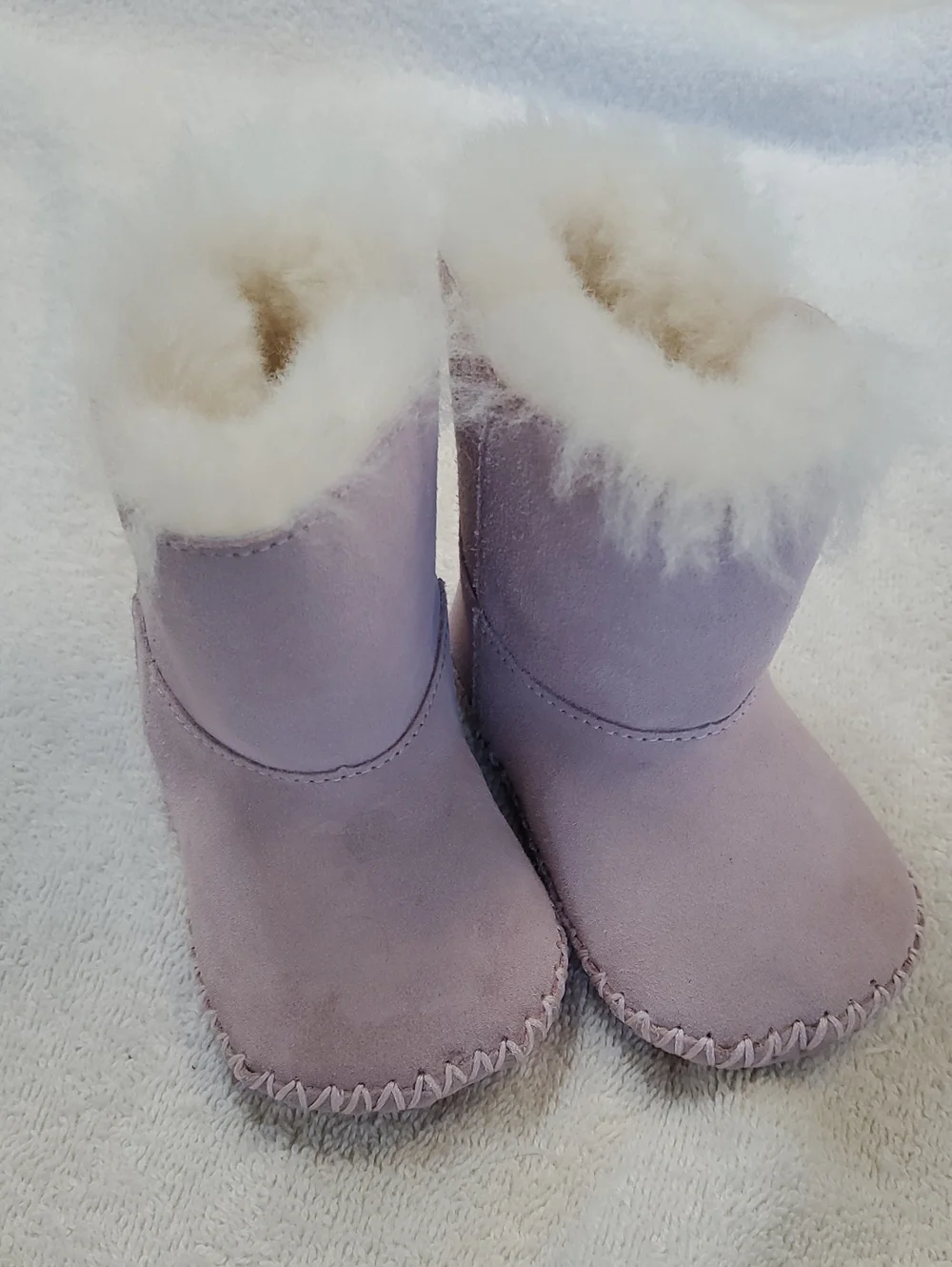 UGG Infants Caden Pink Suede Booties. Cozy Shearling Lining. Size 2-3